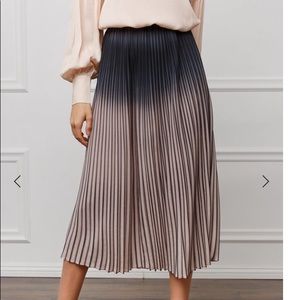 J.ing Sofia Pleated Skirt Size M